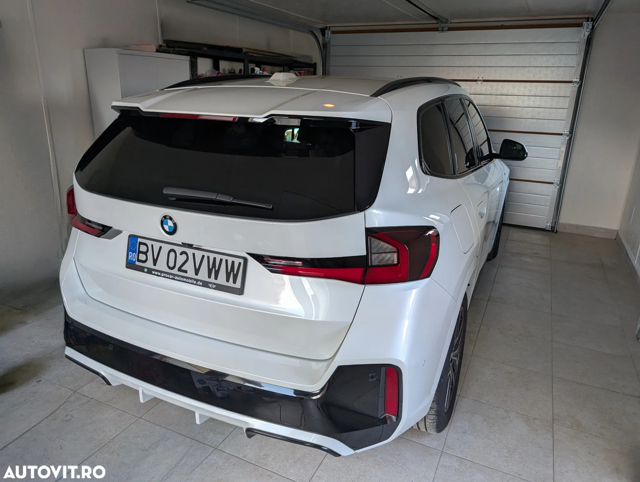 BMW X1 sDrive18i AT - 12