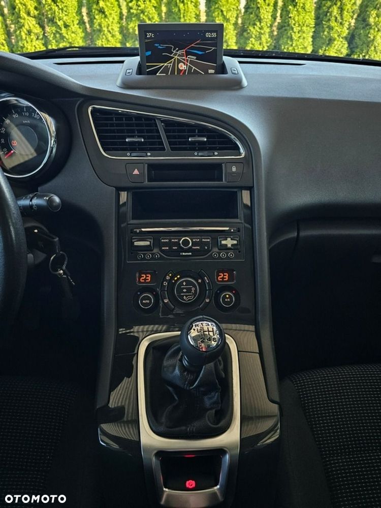Peugeot 5008 - 15