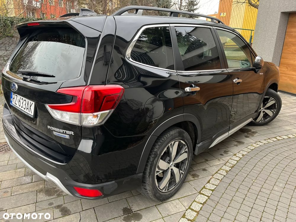 Subaru Forester 2.0i-L Platinum (EyeSight) Lineartronic - 4