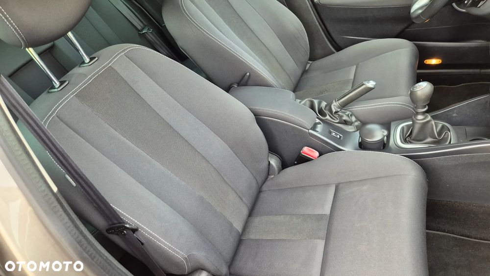 Renault Megane 1.6 16V 110 Authentique - 16