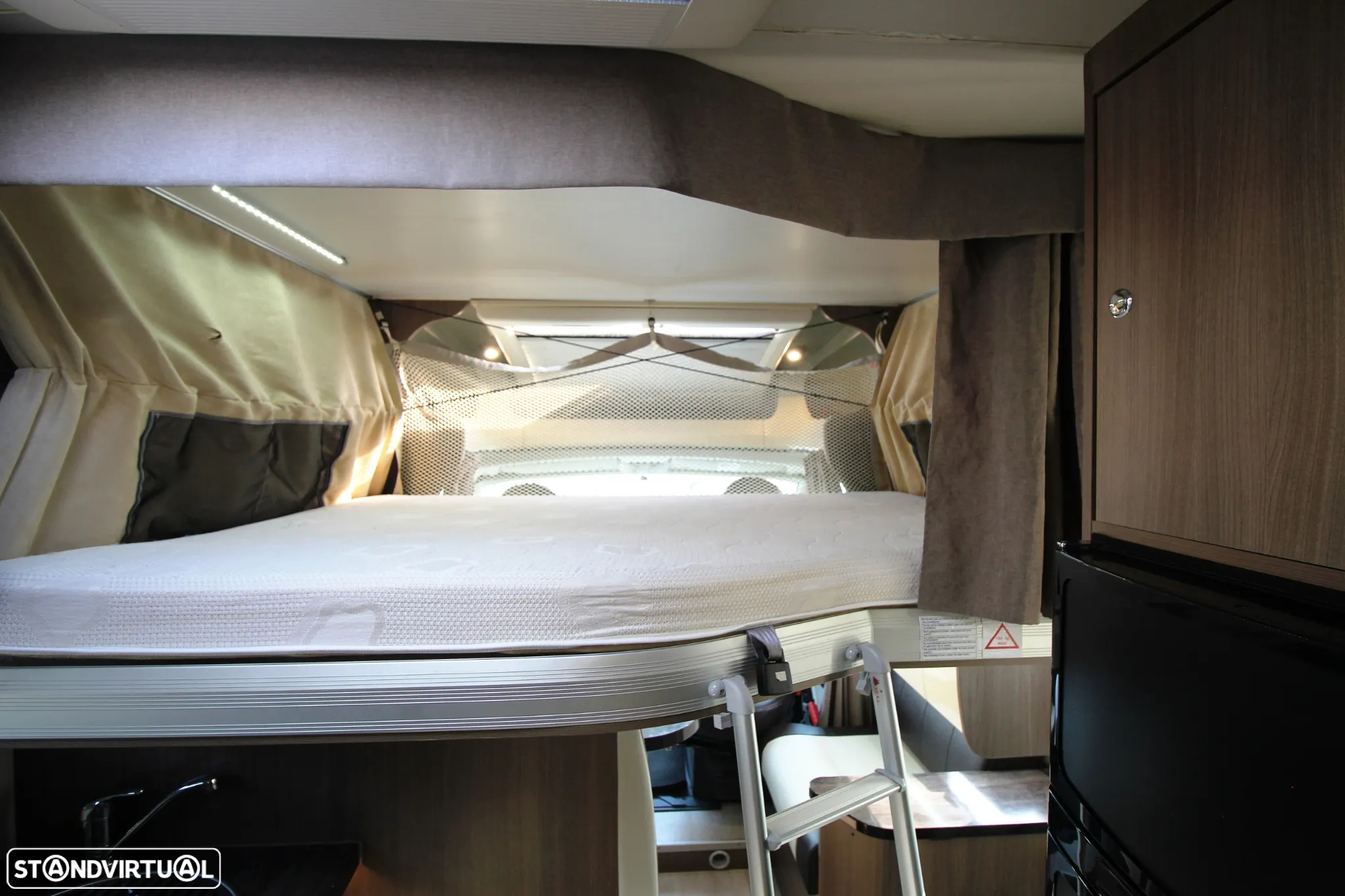 Challenger Graphite 119 EB *CAMA CENTRAL+BASCULANTE* - 11