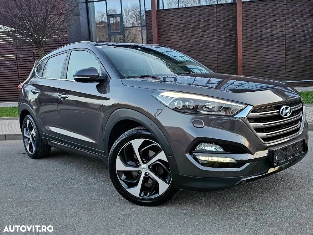 Hyundai Tucson 2.0 CRDI 4WD Automatik Premium - 1