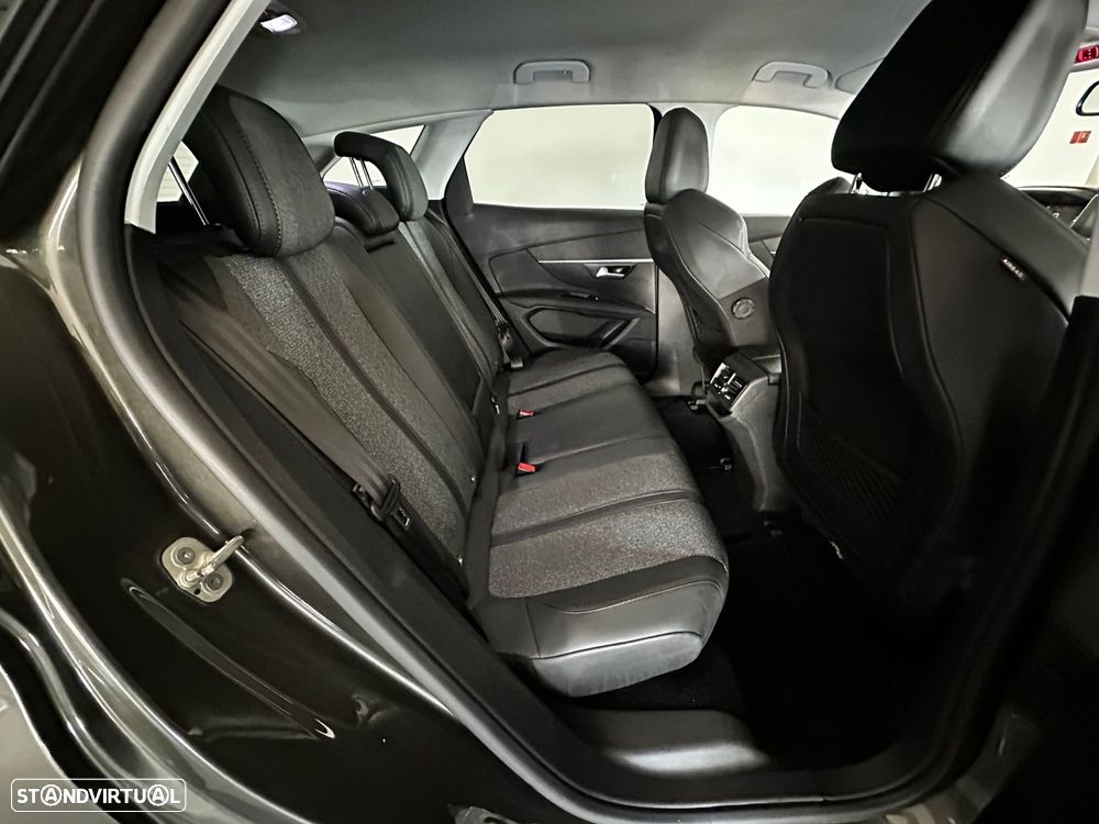 Peugeot 3008 1.5 BlueHDi Allure - 29