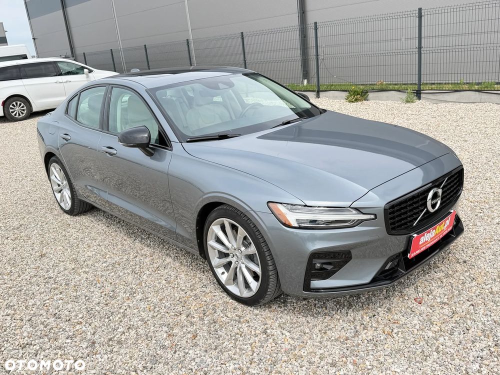 Volvo S60 T5 AWD Momentum Pro - 2