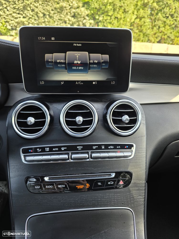 Mercedes-Benz GLC 350 e 4Matic 7G-TRONIC AMG Line - 31