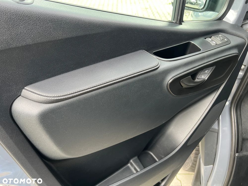 Mercedes-Benz Sprinter - 10