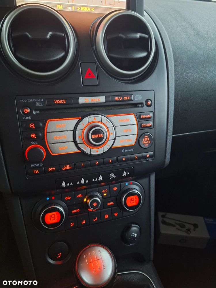 Nissan Qashqai 2.0 4 x 4 tekna - 16