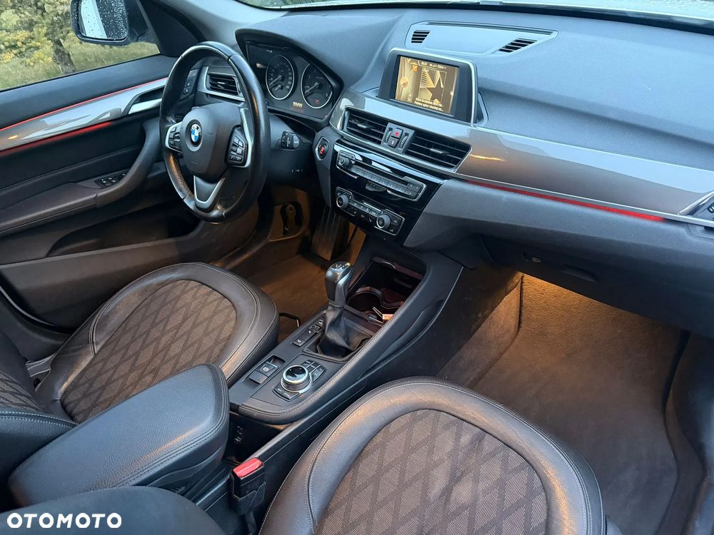 BMW X1 xDrive20d xLine sport - 17