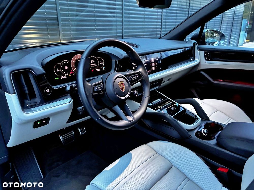 Porsche Cayenne 2024