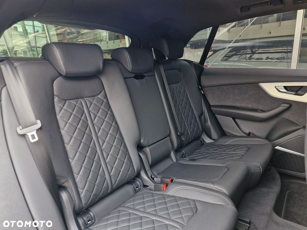 Audi Q8 50 TDI mHEV Quattro Tiptronic - 32
