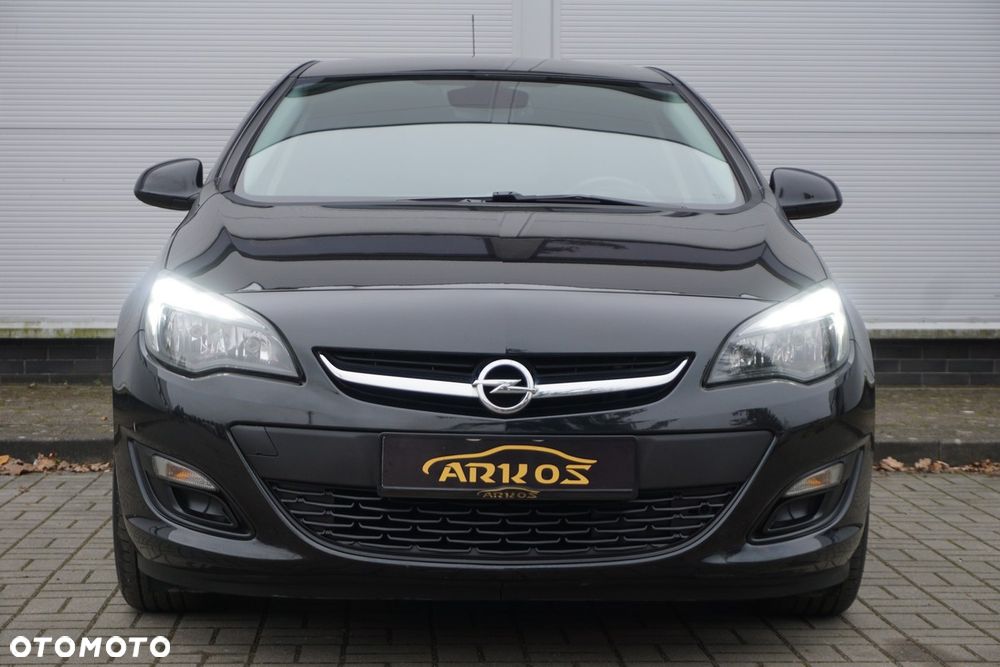 Opel Astra 1.4 Turbo Cosmo - 11
