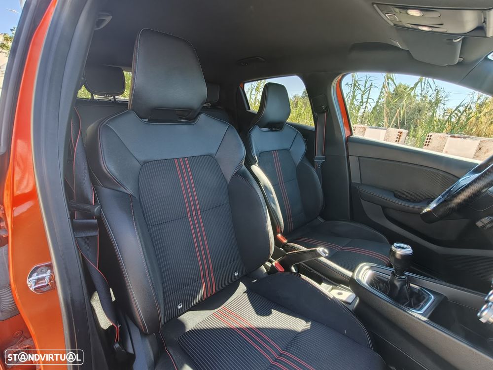 Renault Clio 1.0 TCe RS Line - 20