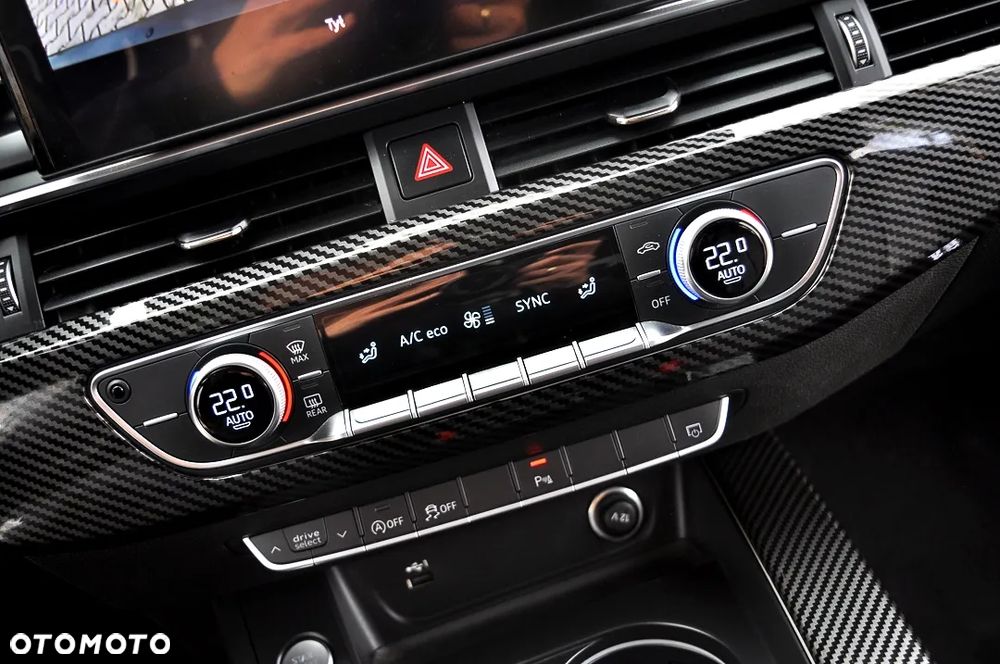 Audi A4 ver-avant-35-tfsi-s-tronic-s-line - 37