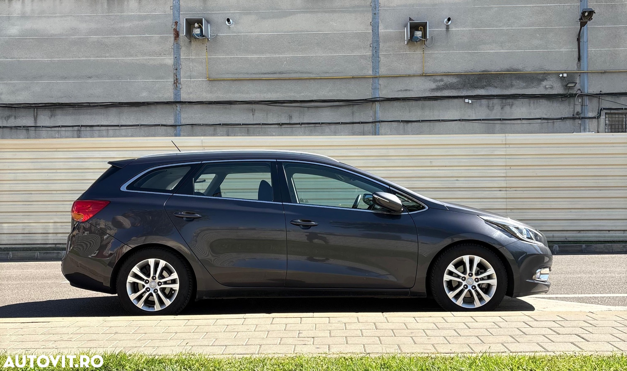 Kia Ceed 1.6 GDI DCT SW Vision - 7