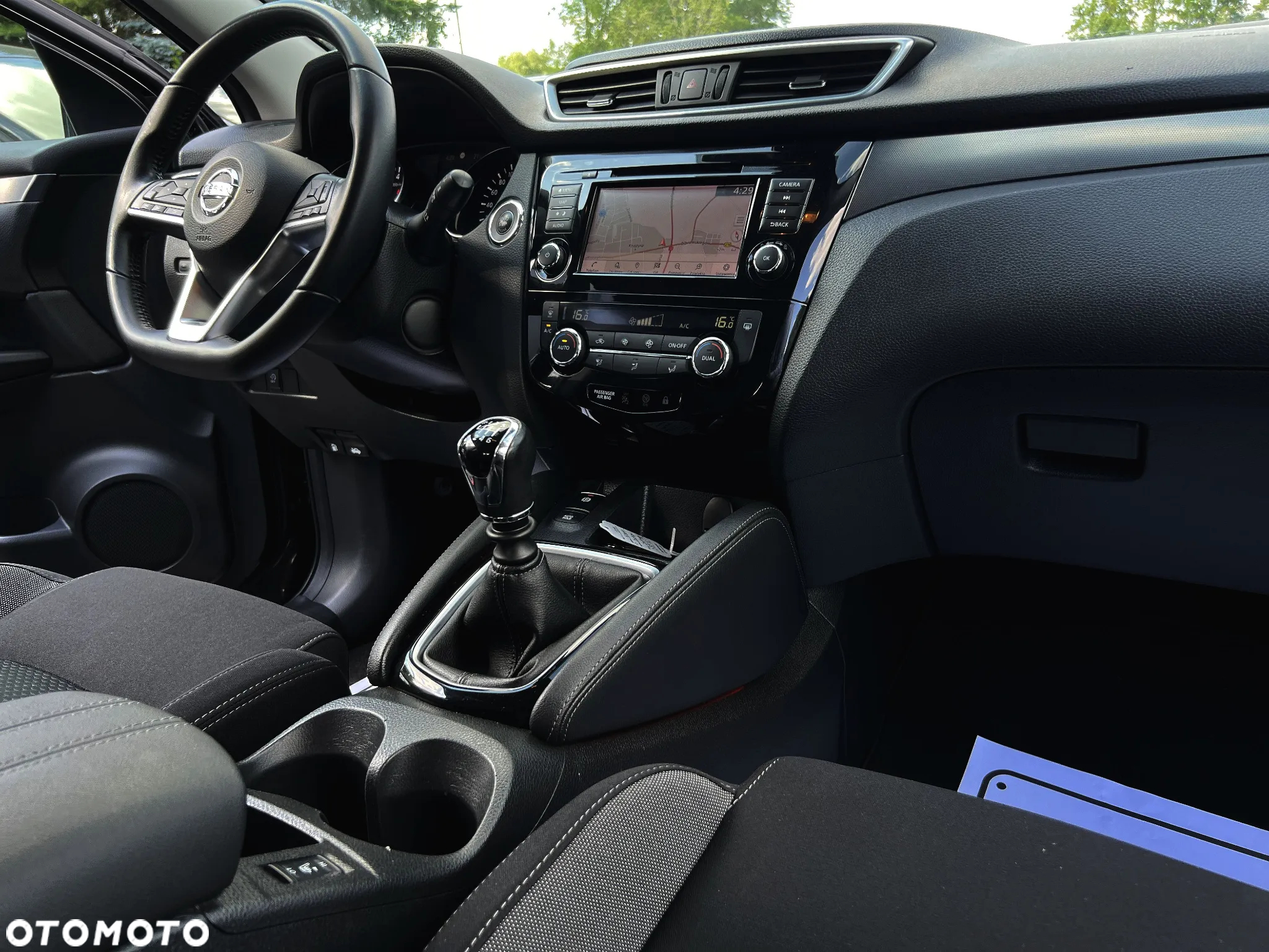Nissan Qashqai 1.3 DIG-T N-Connecta - 17