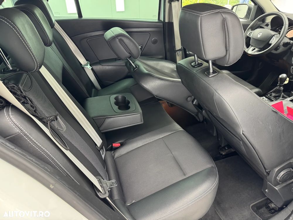 Renault Megane ENERGY dCi 130 Start & Stop Bose Edition - 5