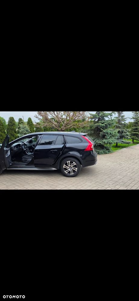 Volvo V60 Cross Country D3 Kinetic - 3