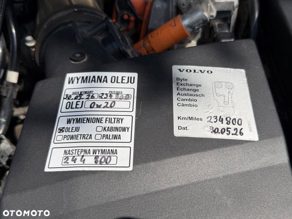Volvo XC 60 T8 Twin Engine AWD Geartronic Momentum - 38