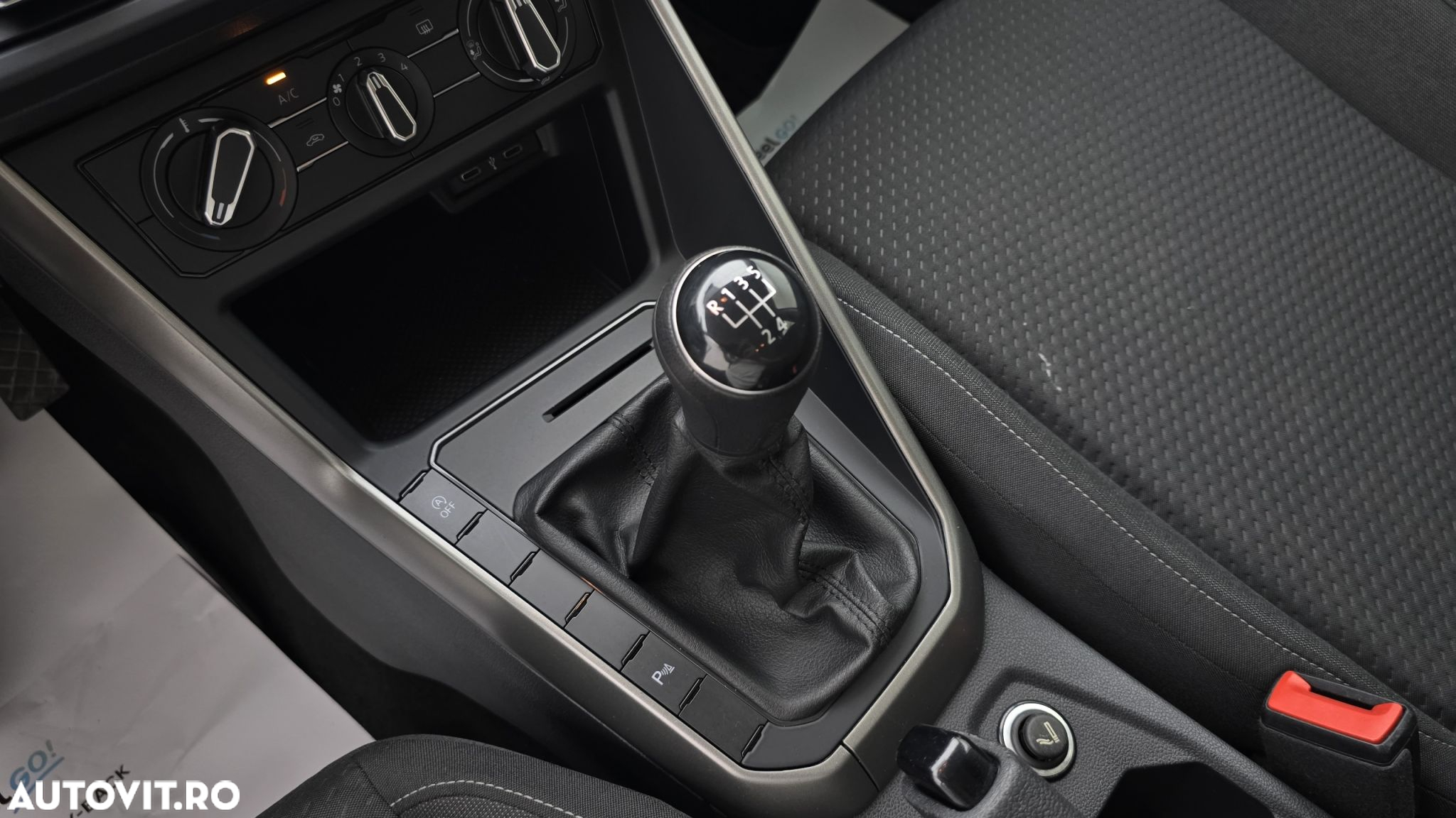 Volkswagen Polo 1.6 TDI Comfortline - 17