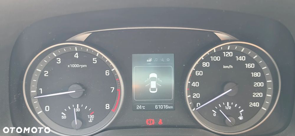 Hyundai Elantra 1.6 Comfort - 7