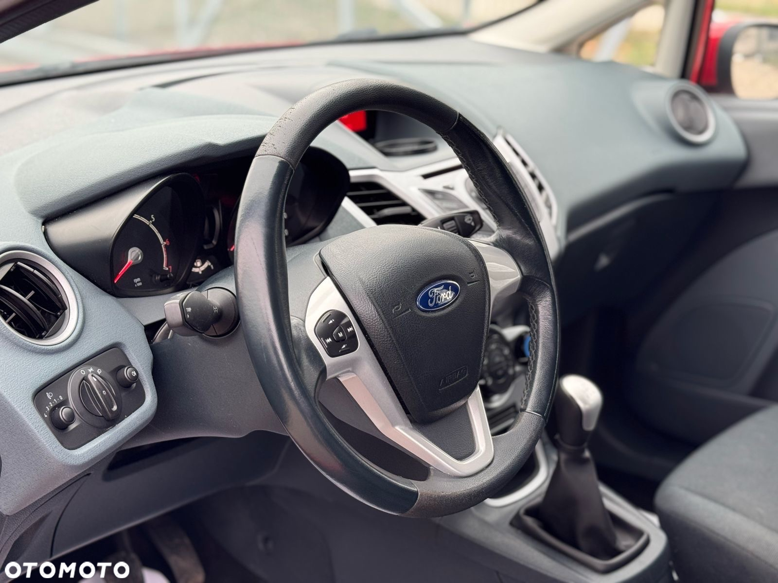 Ford Fiesta - 15
