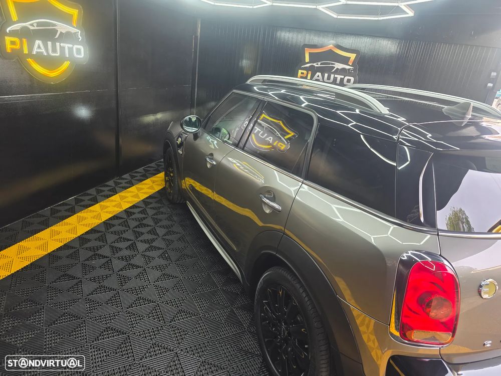 MINI Countryman Cooper SE ALL4 Auto - 23