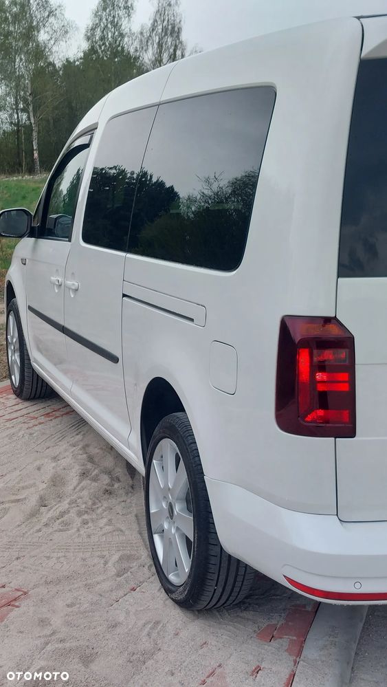 Volkswagen Caddy Maxi 2.0 TDI Trendline - 24