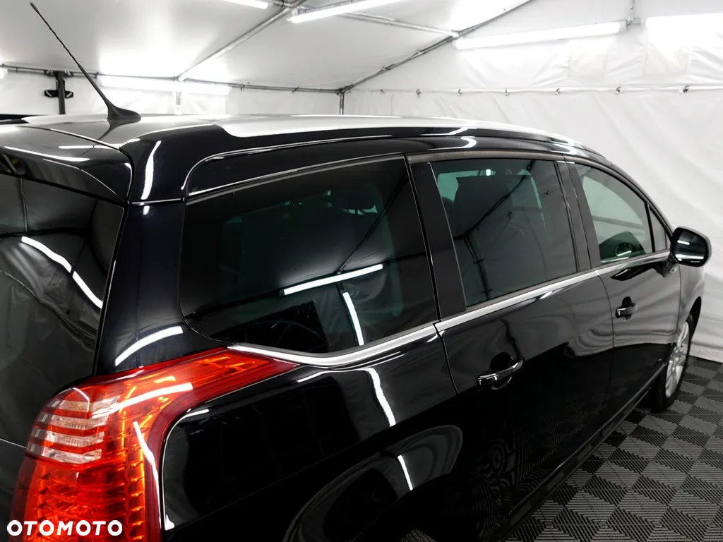Peugeot 5008 2.0 HDi Allure 7os - 32