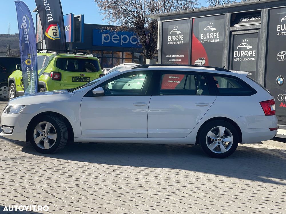 Skoda Octavia 1.6 TDI DPF Active Green tec - 17