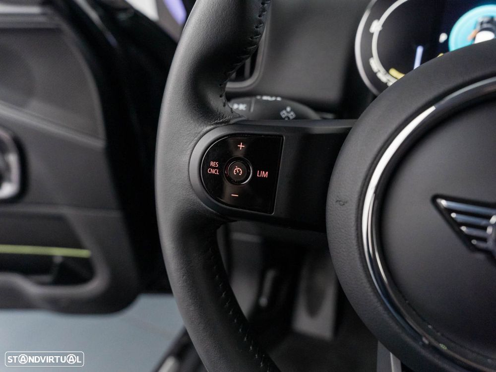 MINI Countryman Cooper SE Premium Essential Auto - 20