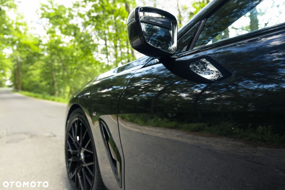 BMW Seria 8 - 8