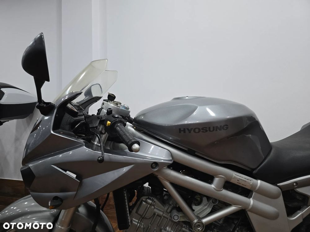 Hyosung GT - 11