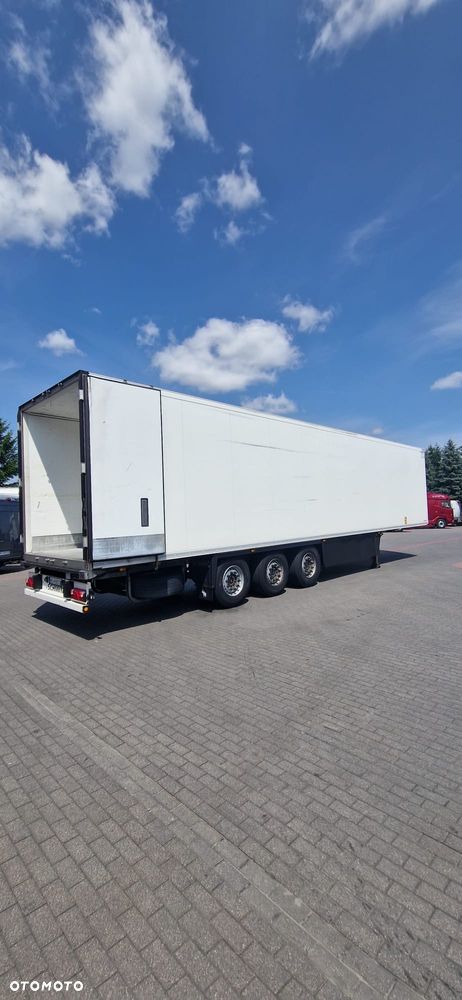 Schmitz Cargobull SCB S3B - 12