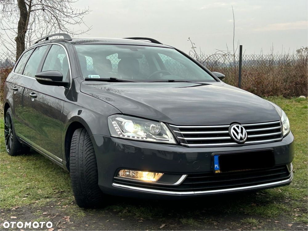 Volkswagen Passat 1.6 TDI DPF BlueMot Highline - 12