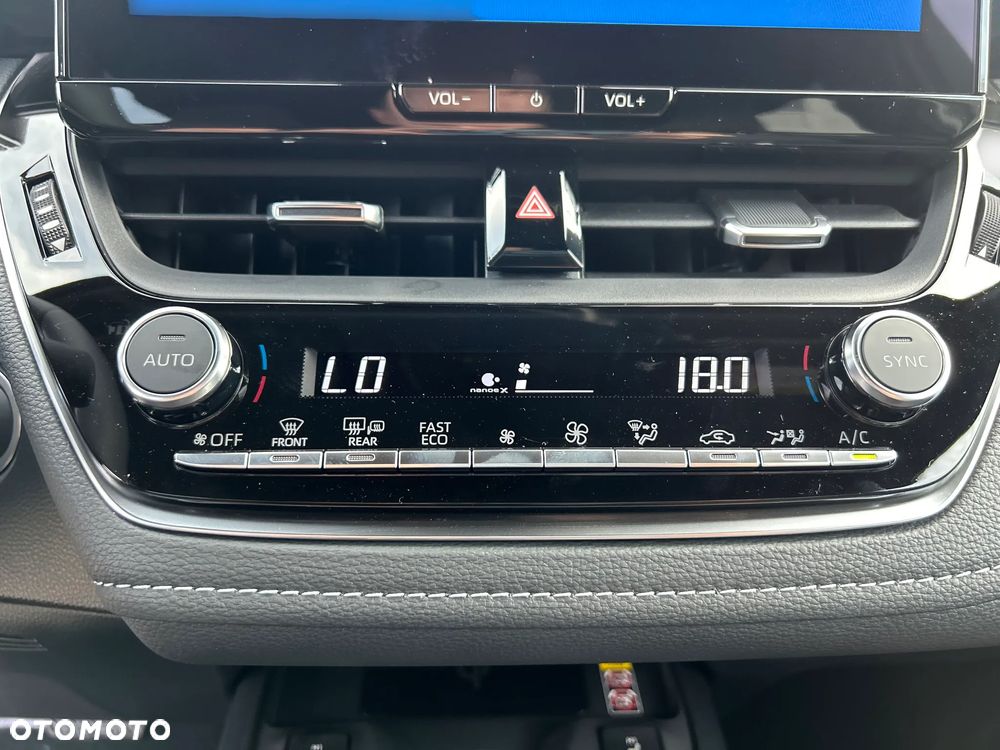 Toyota Corolla 1.8 Hybrid Style - 30