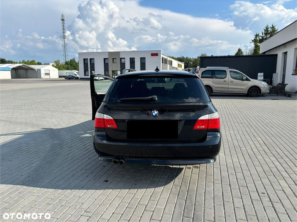 BMW Seria 5 525d - 4