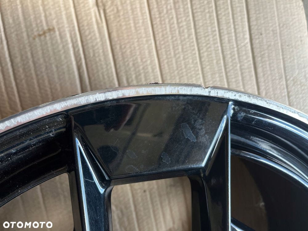 Felga aluminiowa BMW IX3 G08 G01 8Jx20 R20 - 4