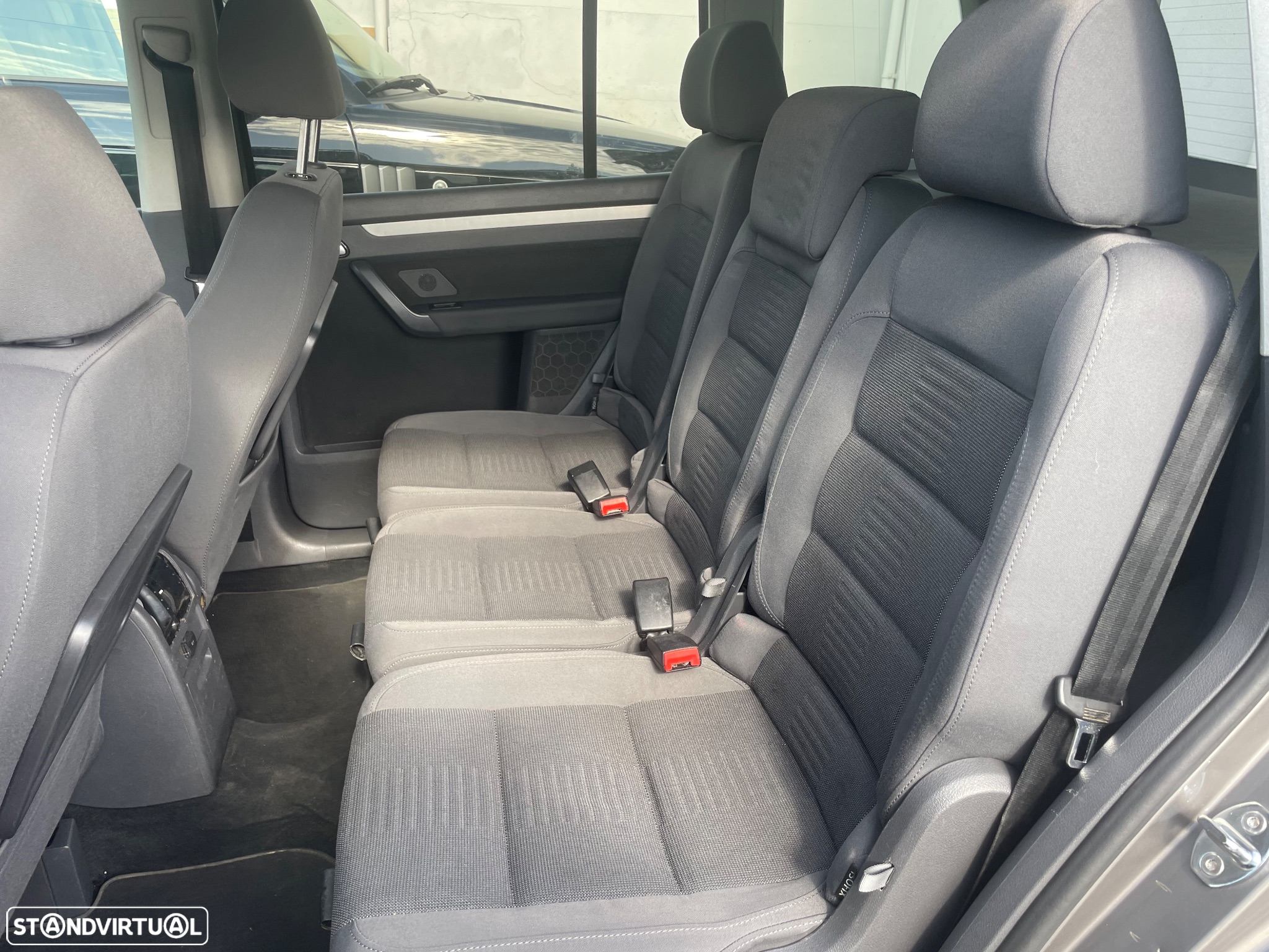 VW Touran - 8
