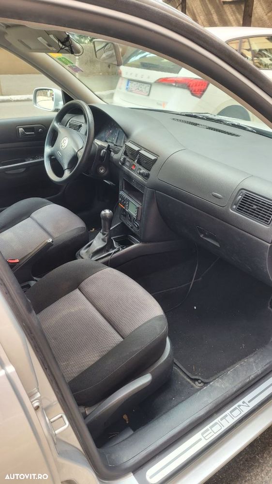 VOLKSWAGEN Golf 2000 — imagine 2
