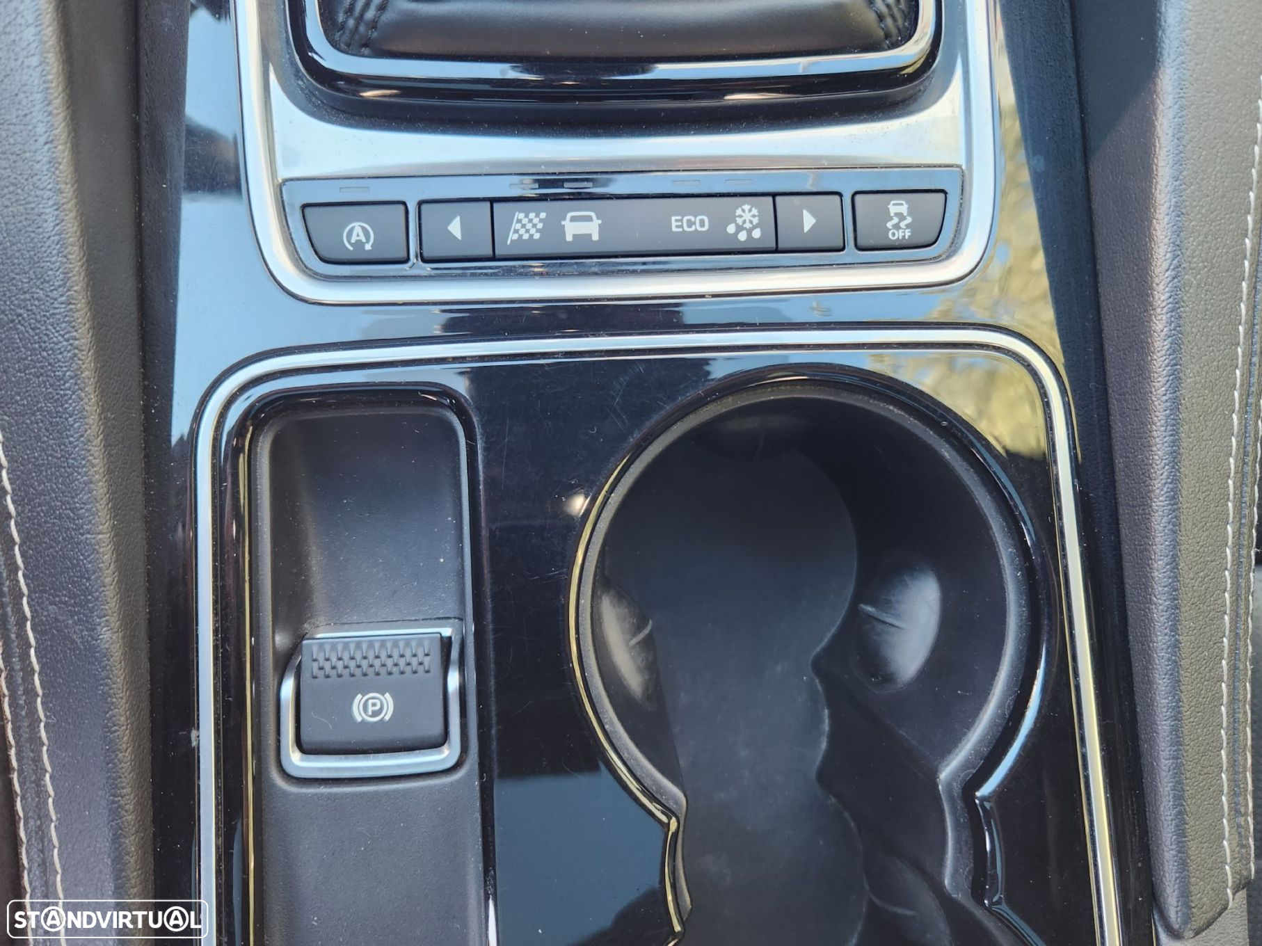 Jaguar F-Pace 2.0 i4D R-Sport - 38