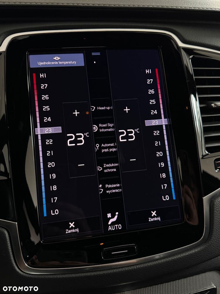 Volvo XC 90 T8 AWD Plug-In Hybrid R-Design 7os - 27