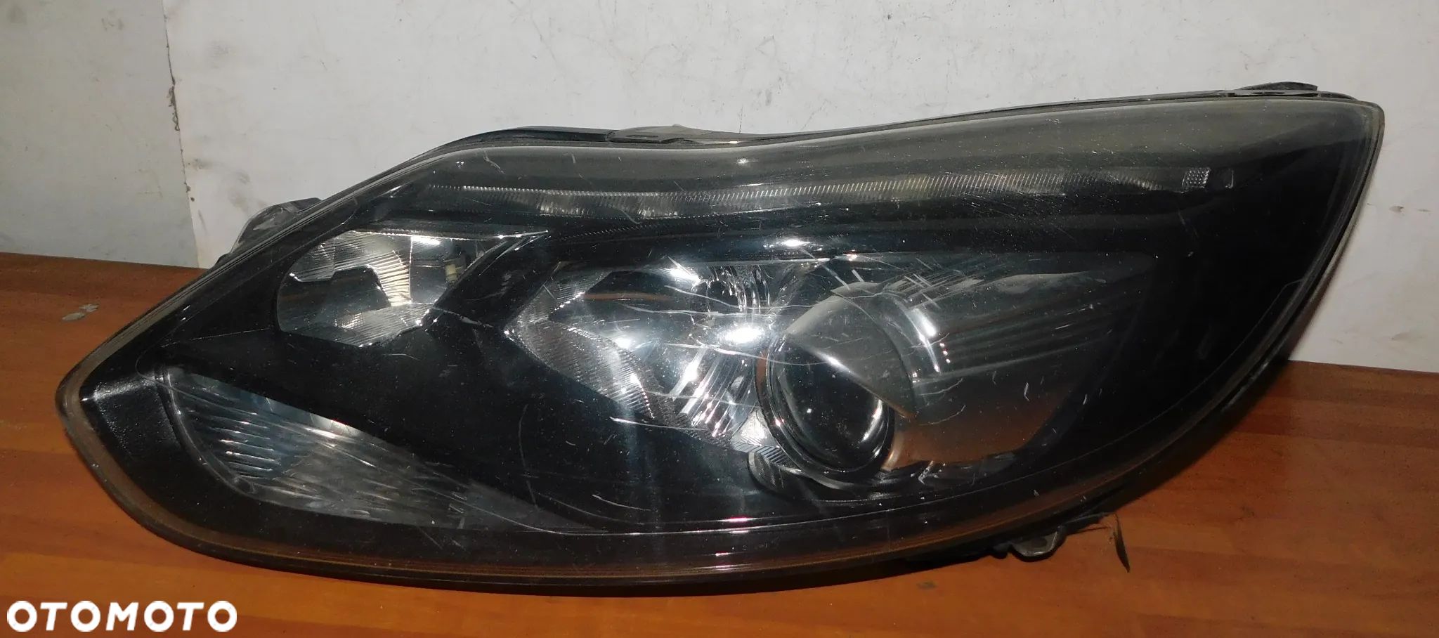 lampa lewa przód FORD FOCUS MK3 III ST 10-14 XENON EUROPA - 1