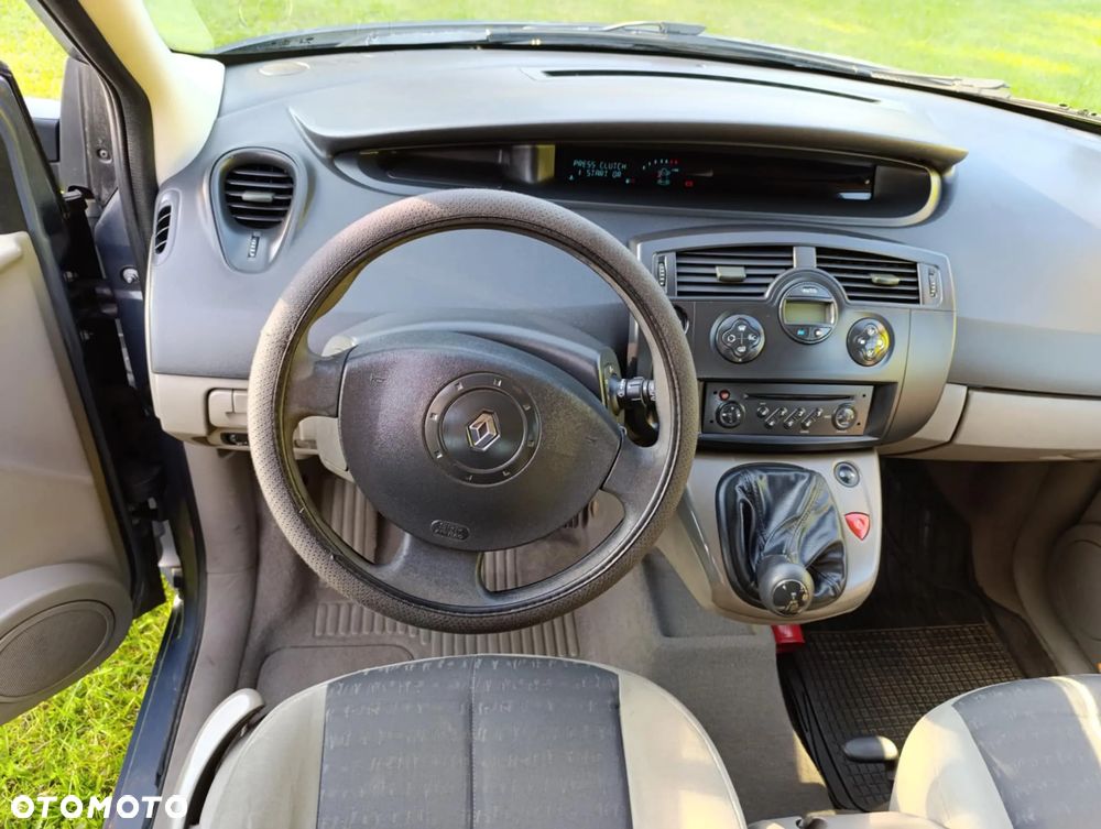 Renault Scenic - 6