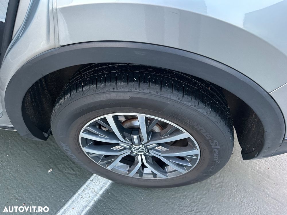 Volkswagen Tiguan - 14