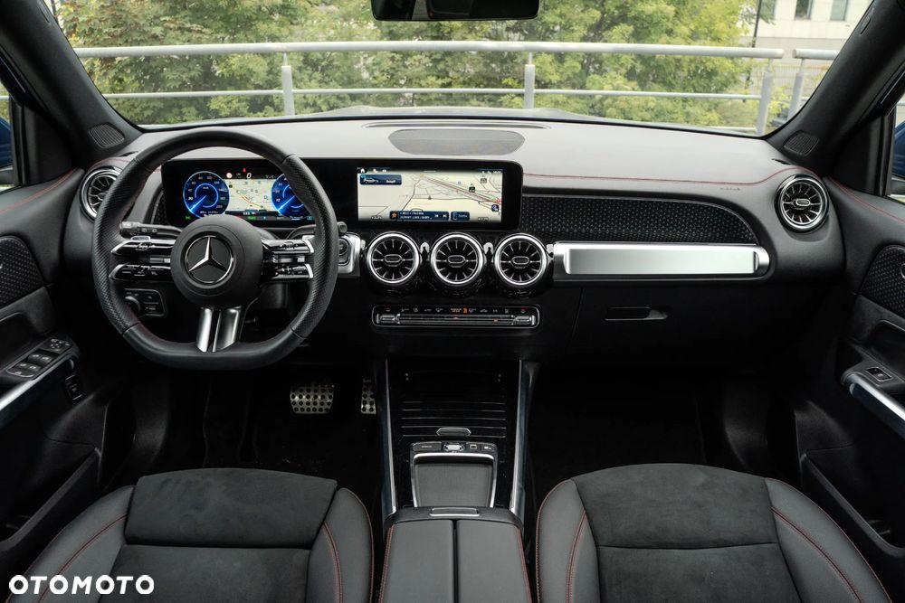 Mercedes-Benz EQB 300 66.5kWh 4-Matic AMG - 3