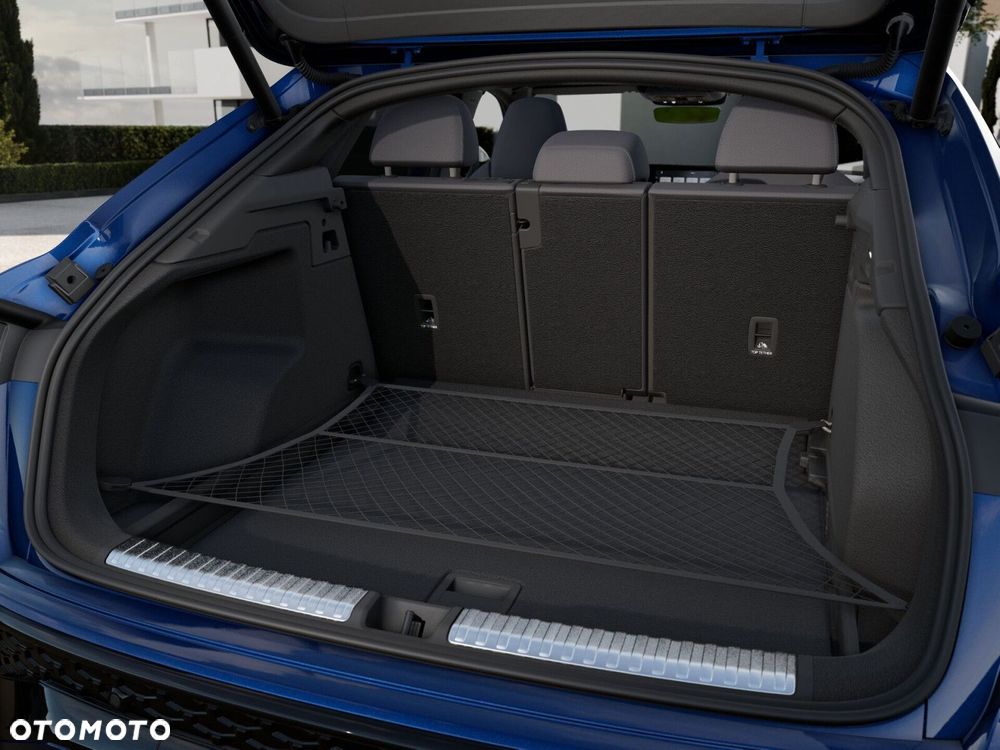 Audi Q3 Sportback - 11