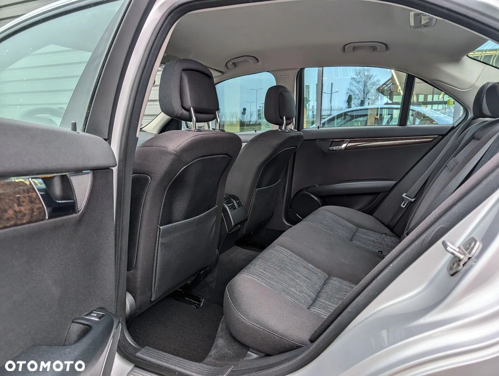 Mercedes-Benz Klasa C 200 Kompressor Elegance - 17