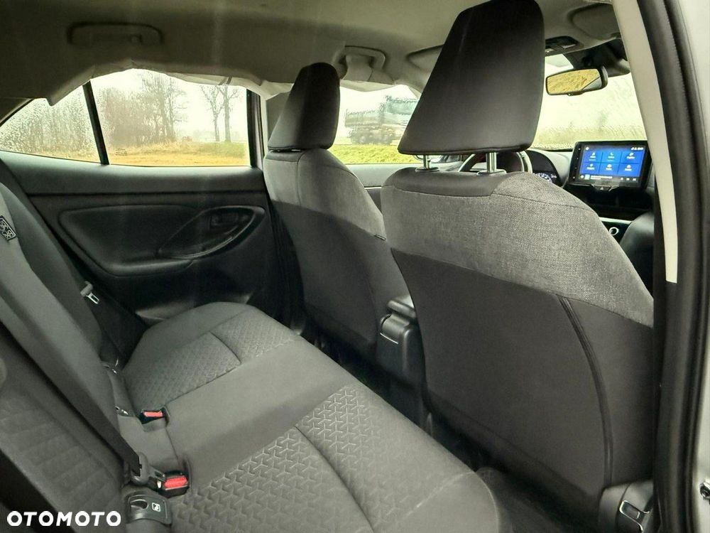 Toyota Yaris Cross Hybrid 1.5 Comfort - 17