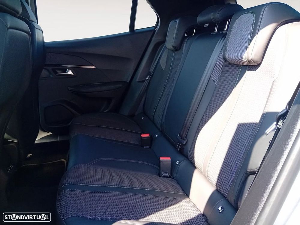 Peugeot 2008 1.5 BlueHDi GT EAT8 - 15