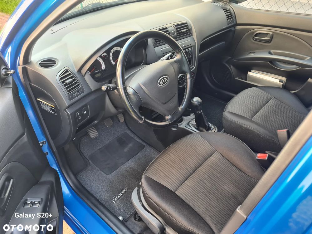 Kia Picanto - 10
